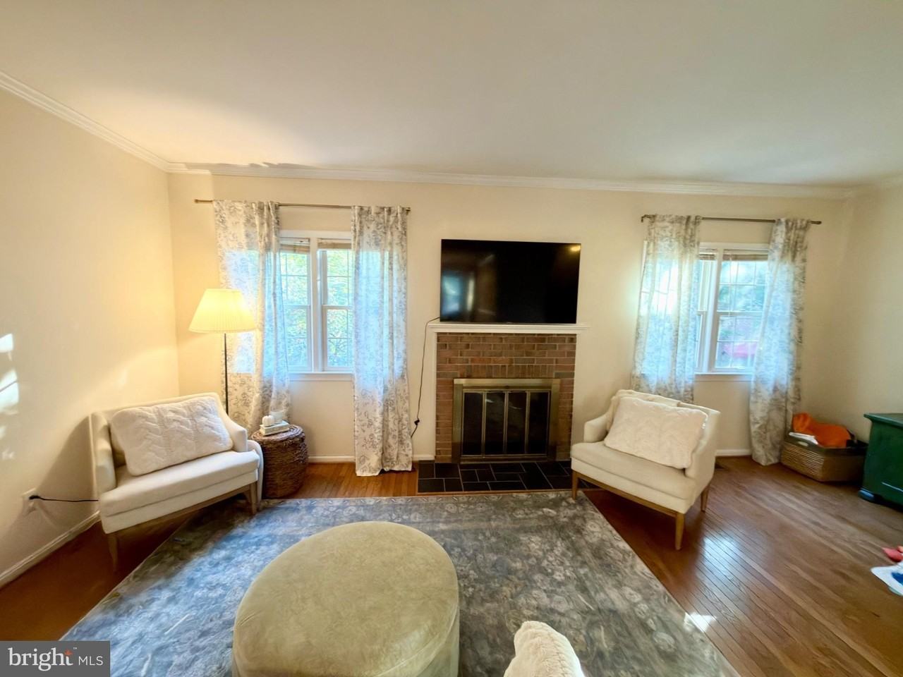 8535 Hilltop Rd - Photo 5 of 25