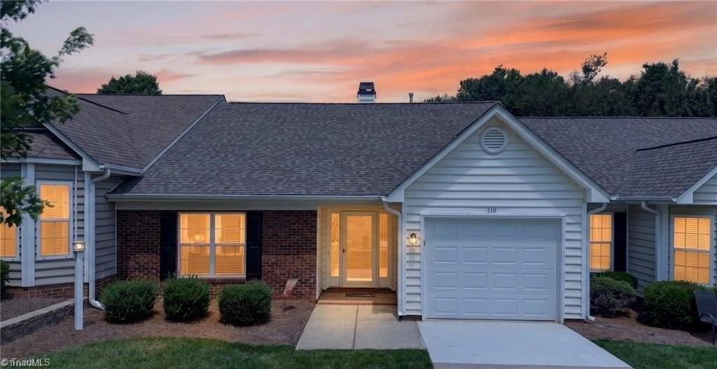 110 Mansfield Cir - Photo 2 of 27