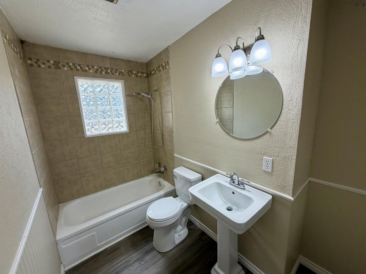 3021 Lavell Ave - Photo 6 of 12