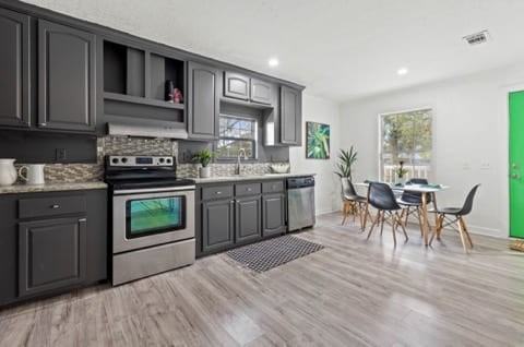 3953 10th Ave S #1 - Photo 7 of 13