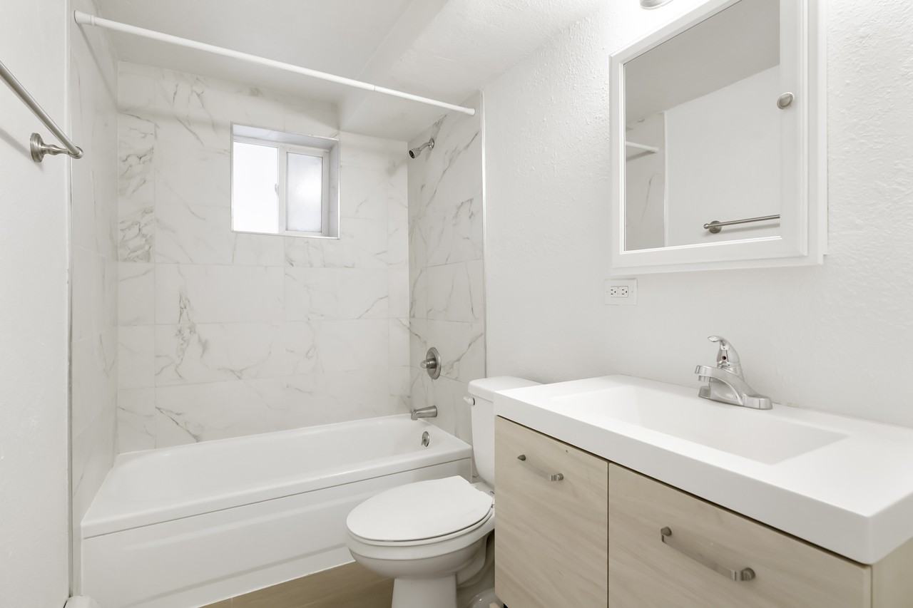 1415 North Pearl Street302 #302 - Photo 7 of 12