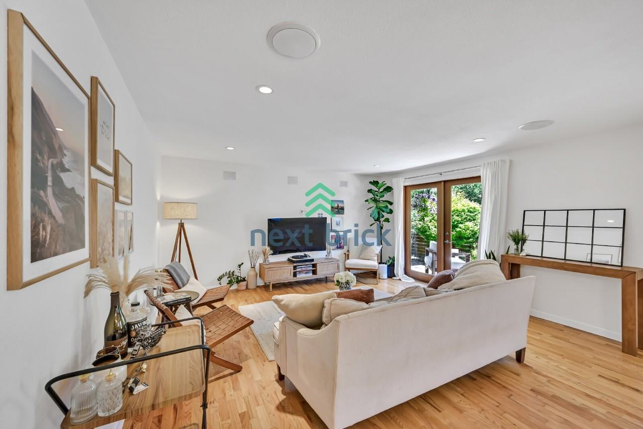 4715 6th Ave Nw - Photo 4 of 26