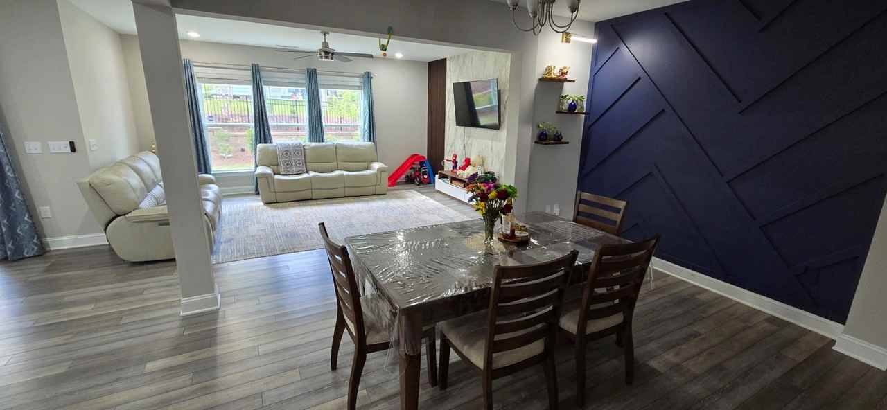2004 Paris View Dr - Photo 2 of 23