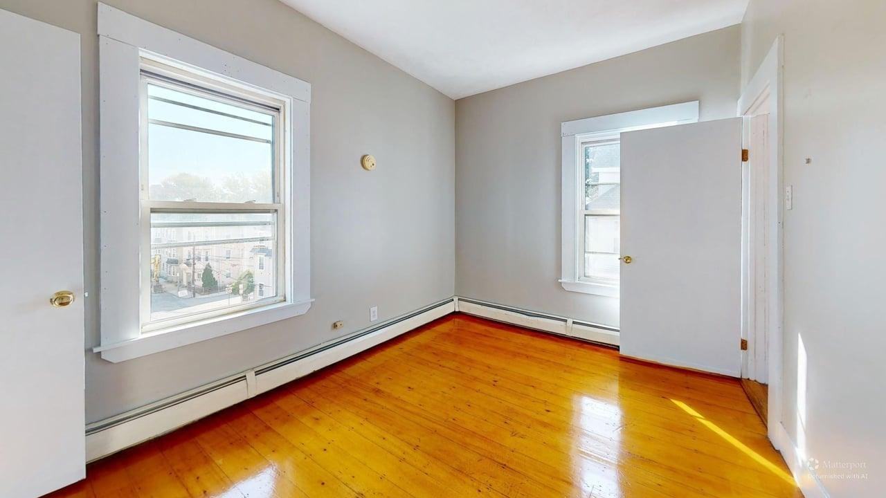 43 Mozart St #3 - Photo 3 of 13