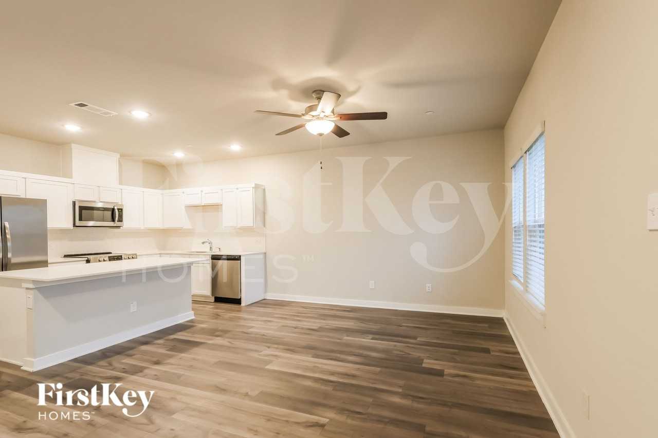 345 N Centro Cir - Photo 5 of 20