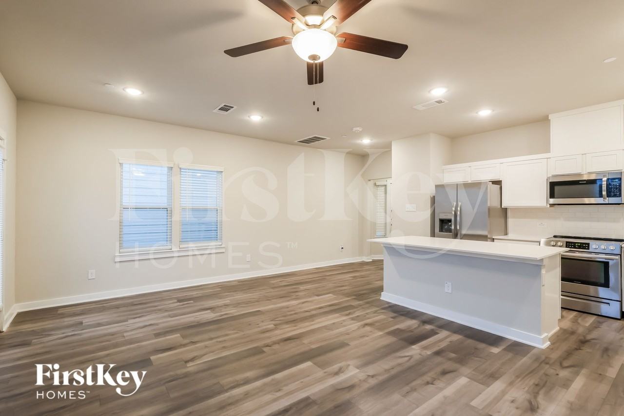 345 N Centro Cir - Photo 6 of 20