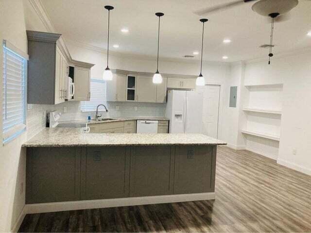 2301 Sw Barber Ln