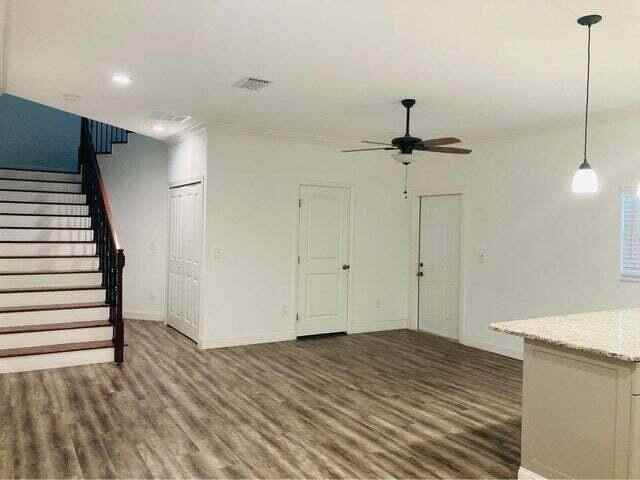2301 Sw Barber Ln - Photo 3 of 7