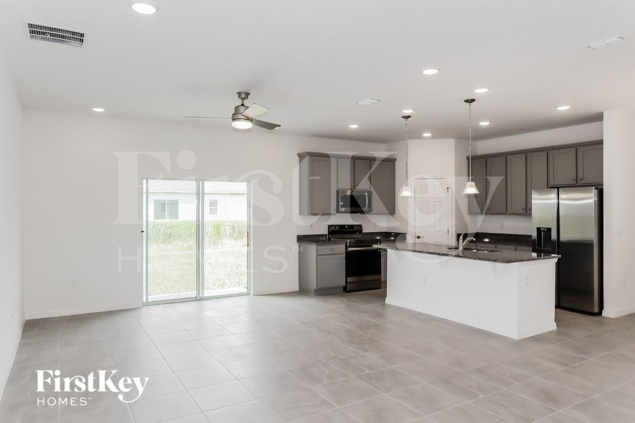 1144 Spokane Pt - Photo 4 of 22