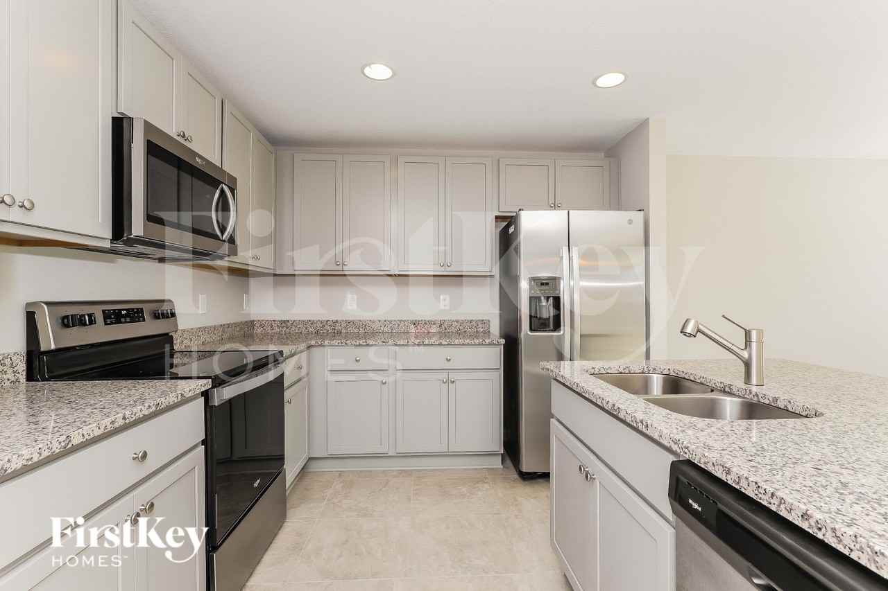 228 Southern Breeze Loop - Photo 7 of 16