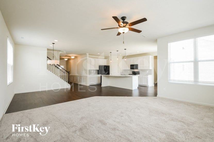 1343 Sunset Blvd - Photo 3 of 15