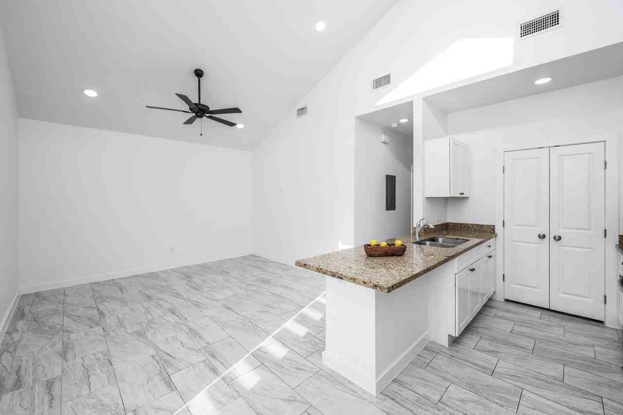 3911 Casa Blanca Rd - Photo 7 of 30