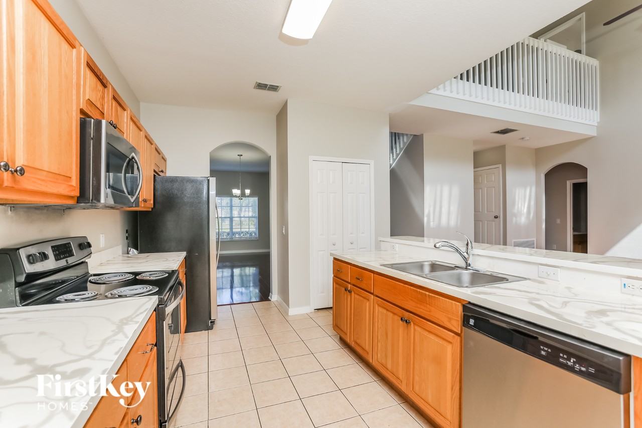 4670 Cumbrian Lakes Dr - Photo 5 of 16