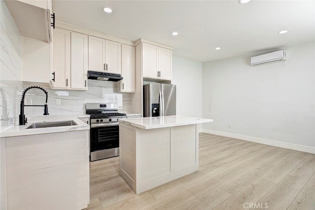 8254 Vantage Ave - Photo 7 of 15