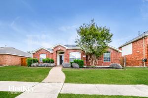featured image of 7518 Maplewood Dr