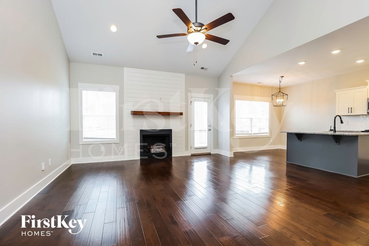 3496 Oak Creek Dr - Photo 2 of 15