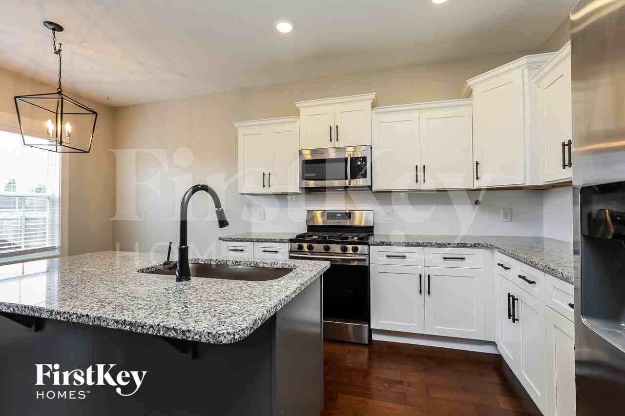 3496 Oak Creek Dr - Photo 7 of 15