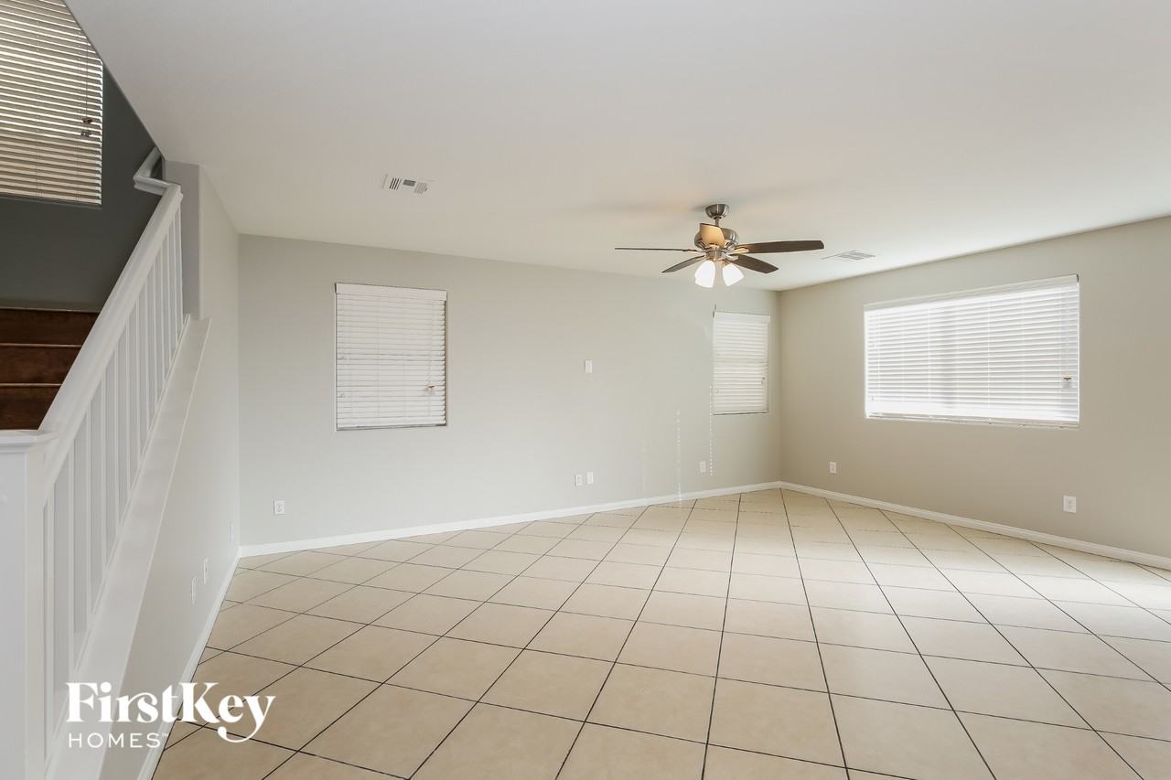 5714 Winter Cherry St - Photo 3 of 15