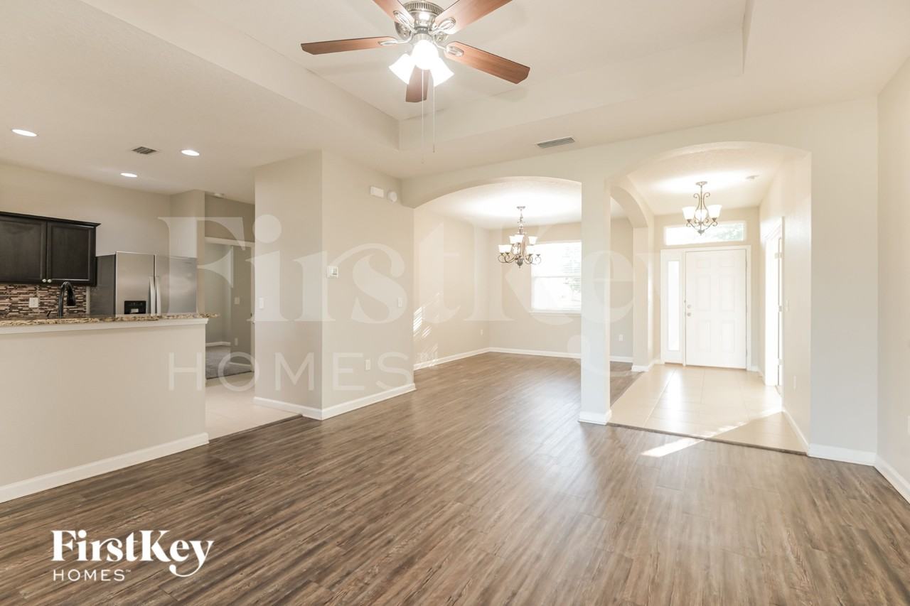 3352 Ridgeview Dr - Photo 3 of 16
