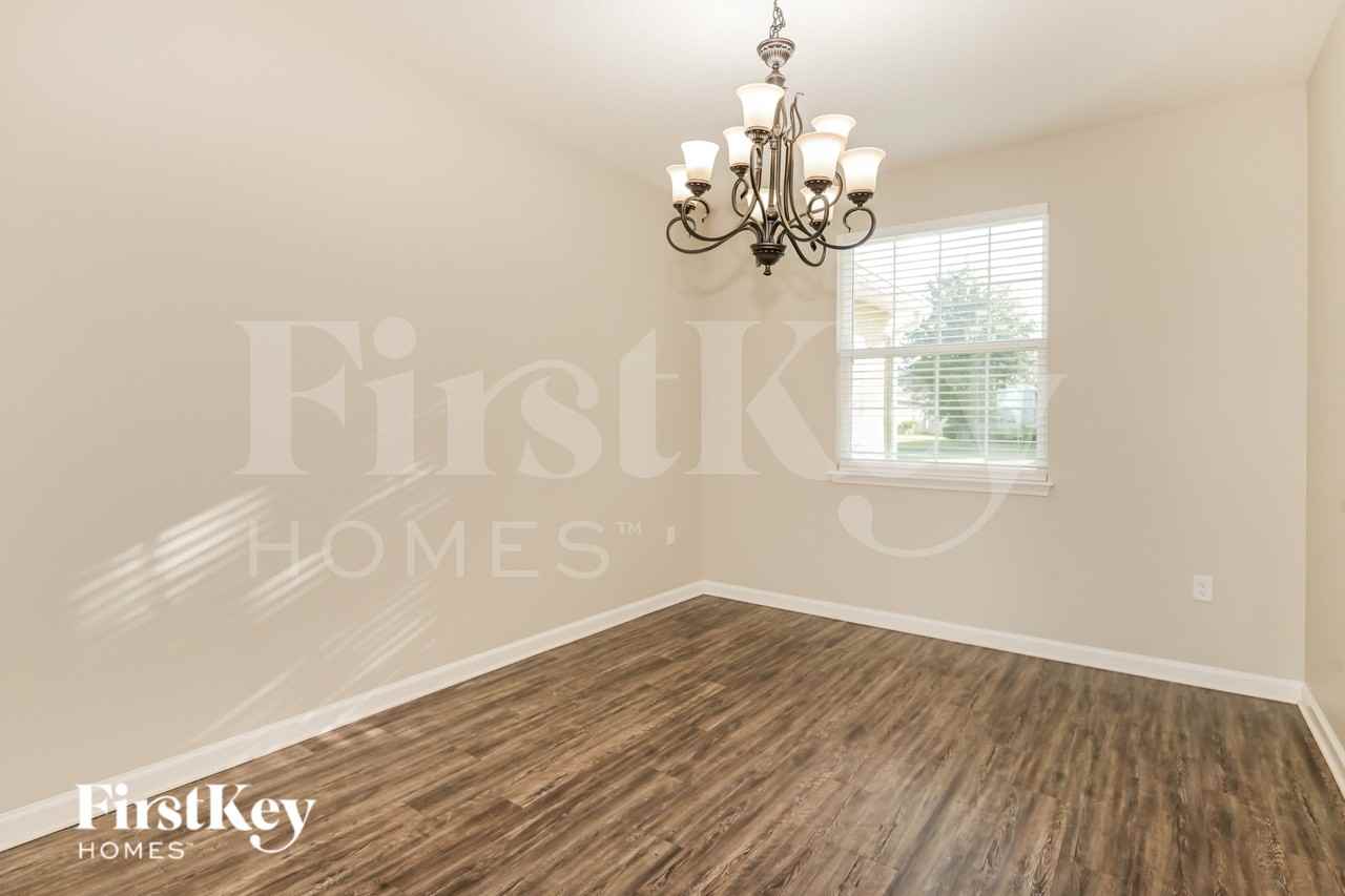 3352 Ridgeview Dr - Photo 4 of 16