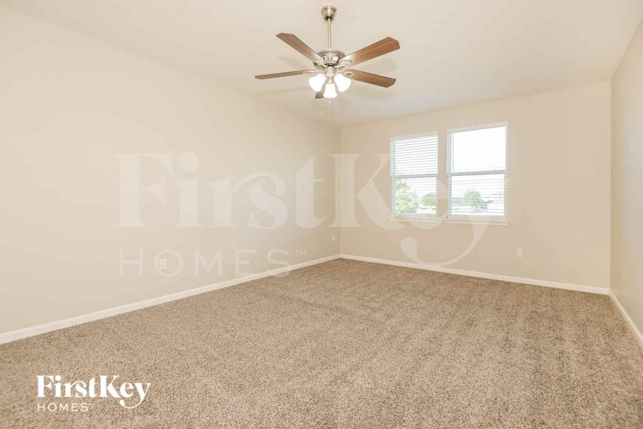3352 Ridgeview Dr - Photo 7 of 16