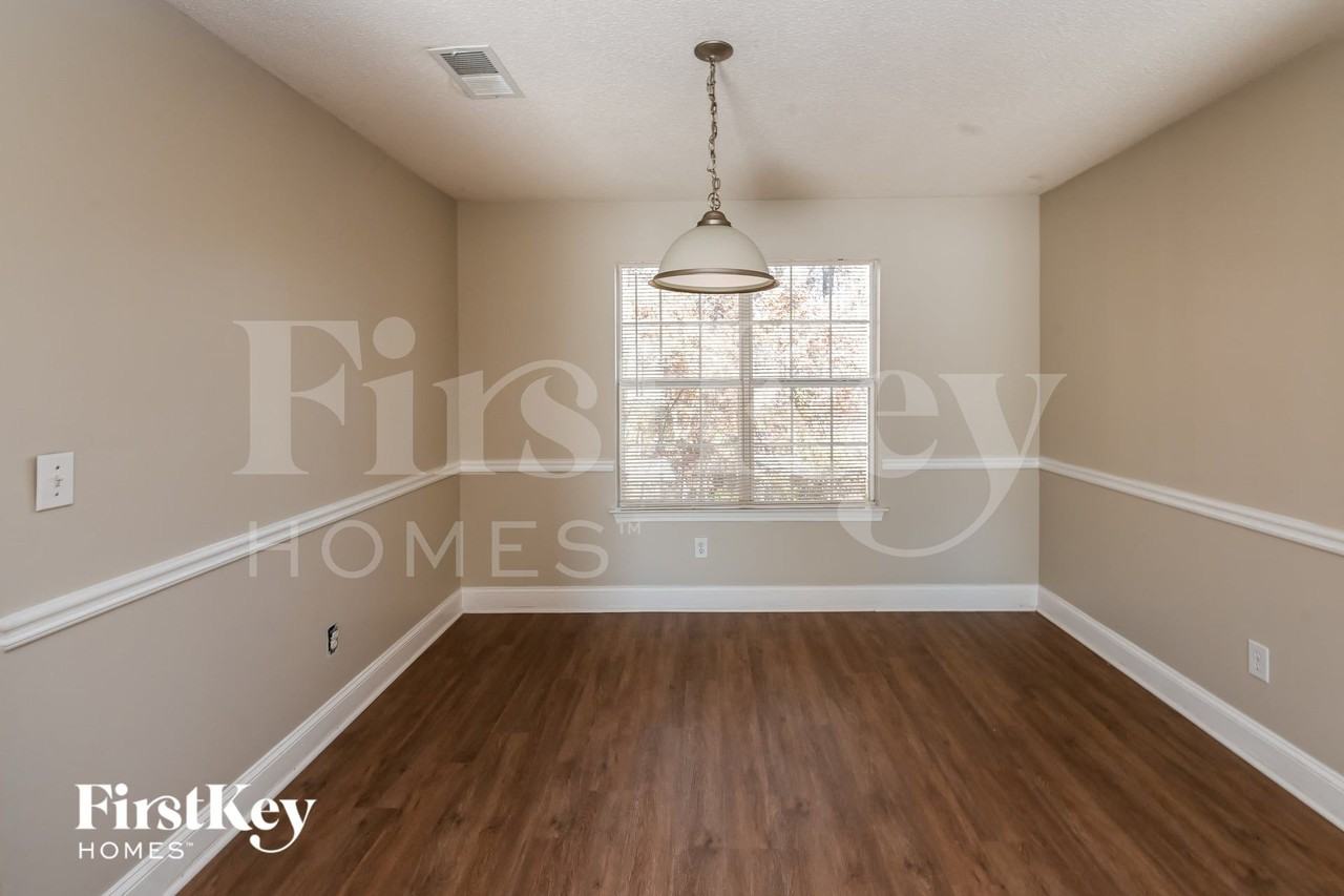 3203 Spring Mesa Ct - Photo 5 of 15