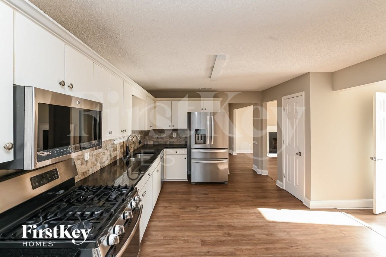 3203 Spring Mesa Ct - Photo 7 of 15