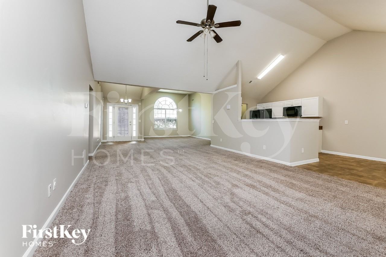 2025 Boulder Gate Dr - Photo 3 of 17
