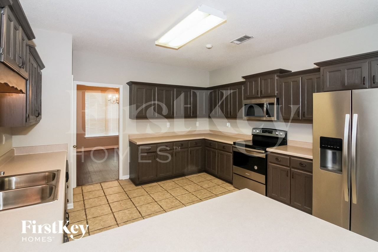 12245 Richmark Way Dr - Photo 5 of 15