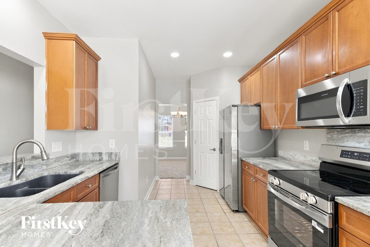 3038 Argyll Dr - Photo 7 of 16