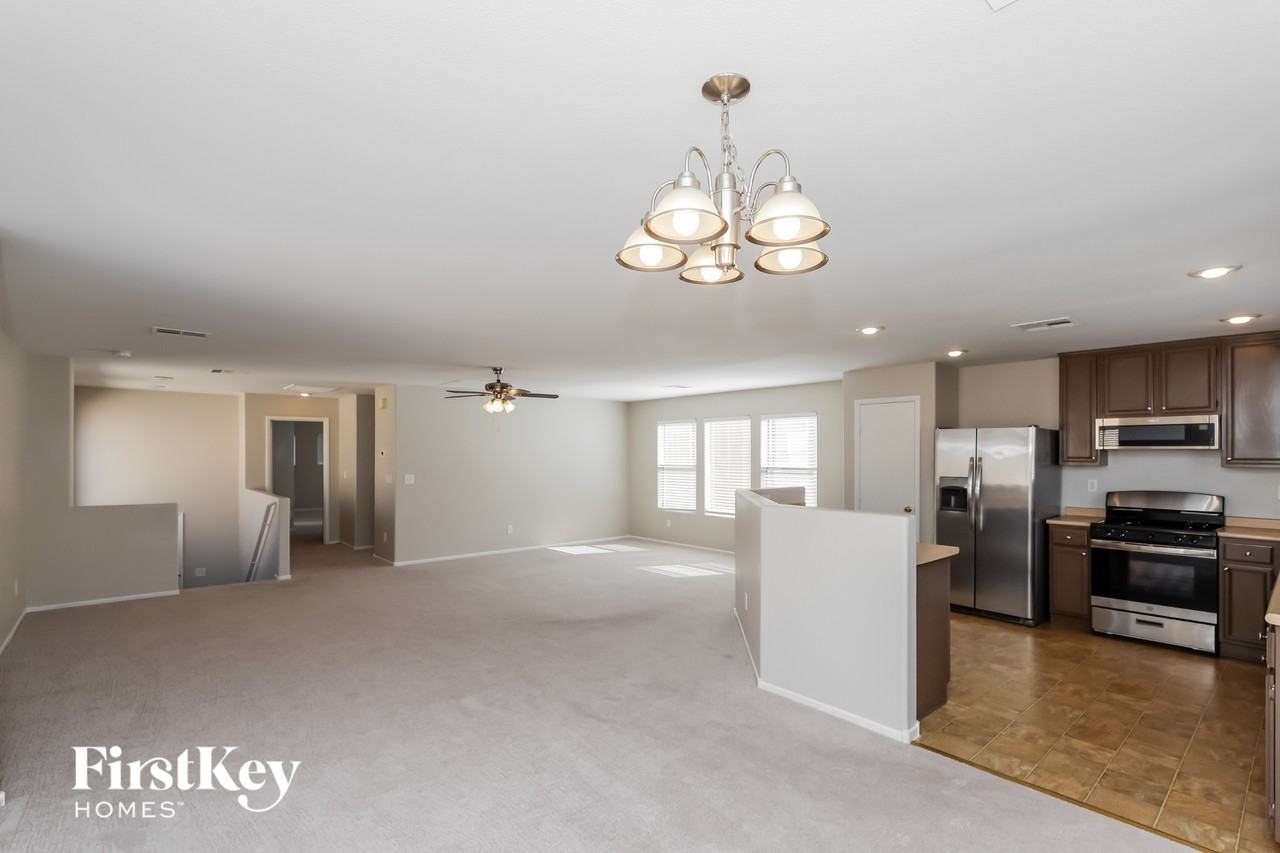 11609 Stivali St - Photo 4 of 15