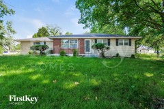 7438 Parallel Pkwy - Photo 1 of 1