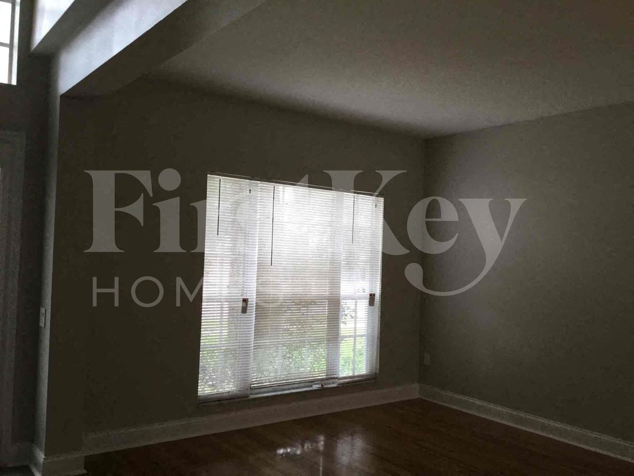 7341 Mardell Ct - Photo 3 of 31