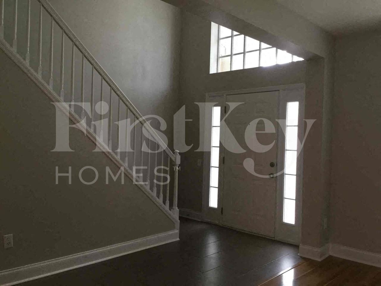 7341 Mardell Ct - Photo 4 of 31