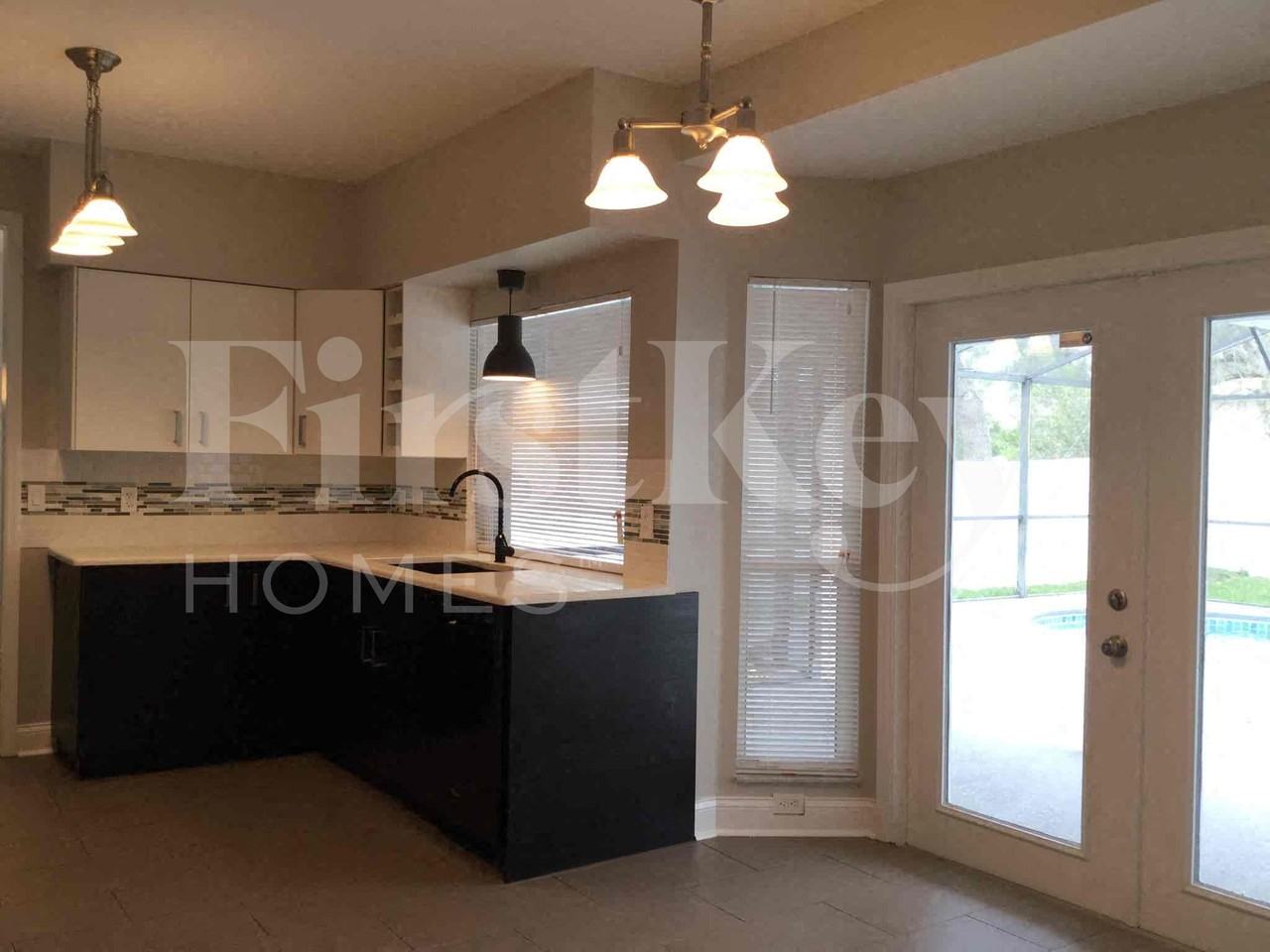 7341 Mardell Ct - Photo 7 of 31