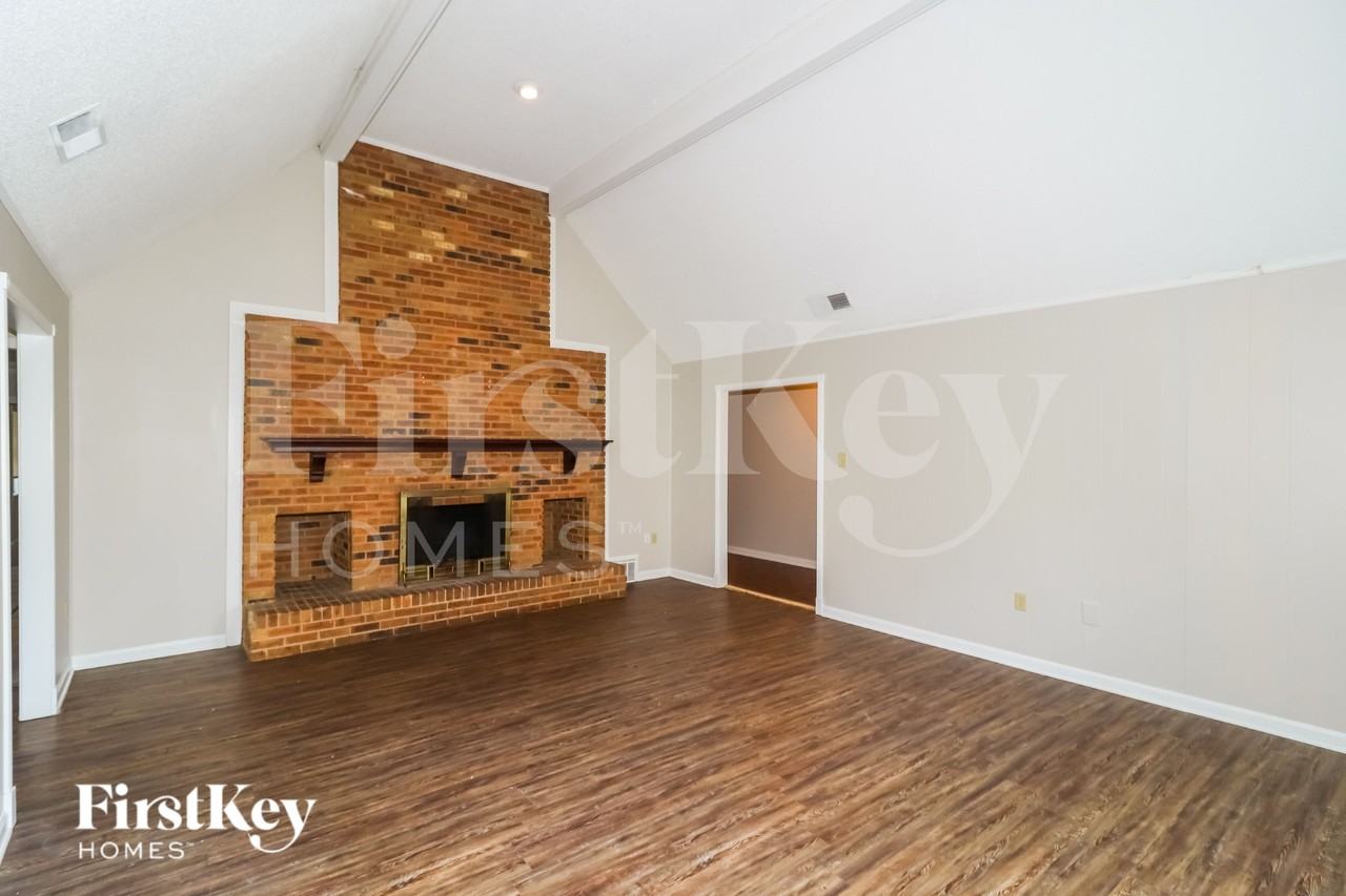 6331 Scarletcrest Ln - Photo 4 of 16