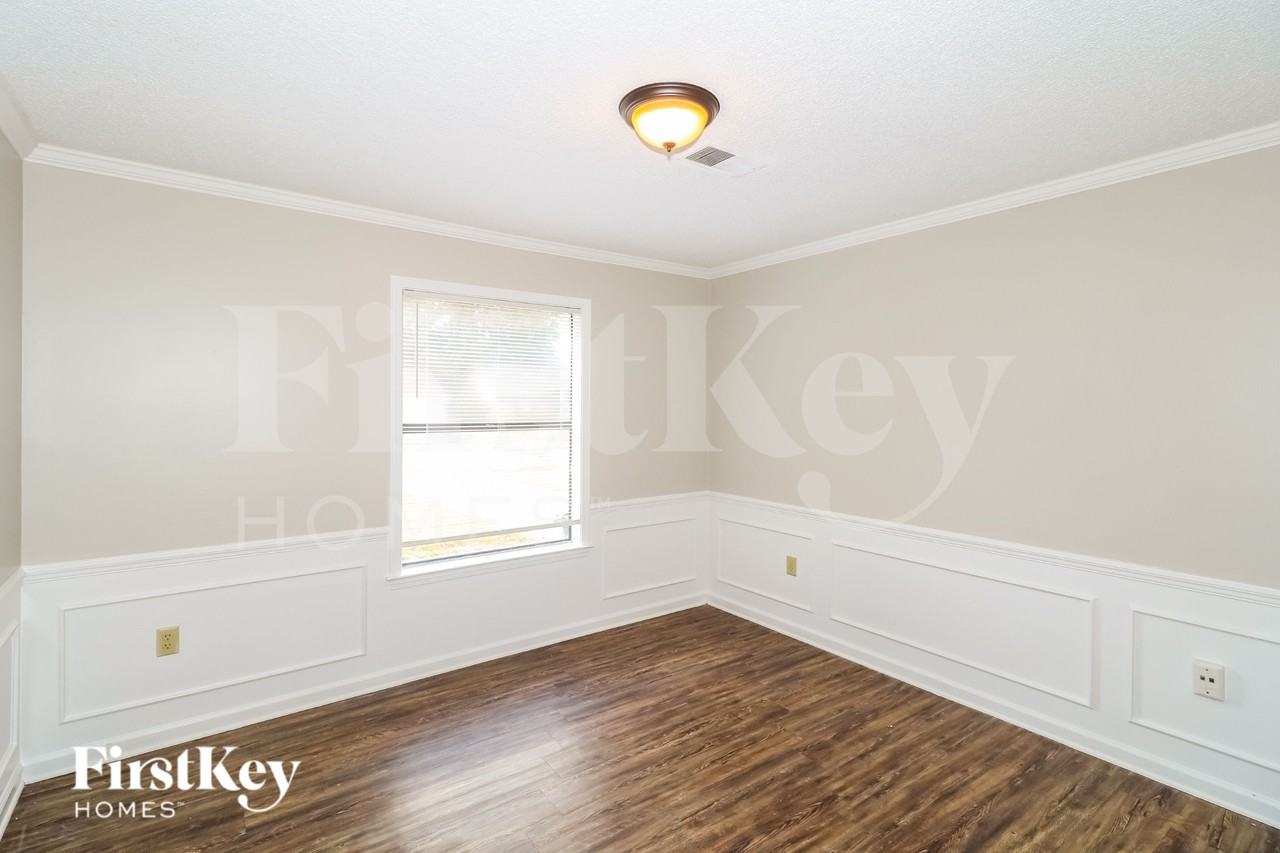6331 Scarletcrest Ln - Photo 5 of 16