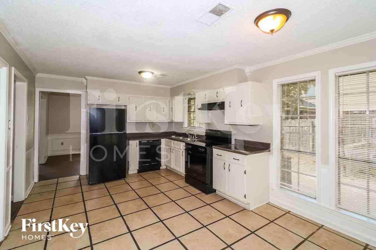 6331 Scarletcrest Ln - Photo 6 of 16