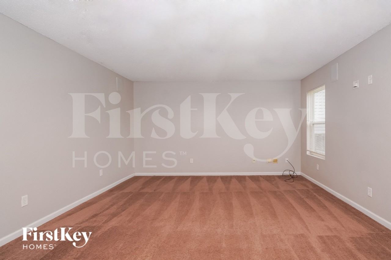 4127 Candy Apple Blvd - Photo 3 of 14