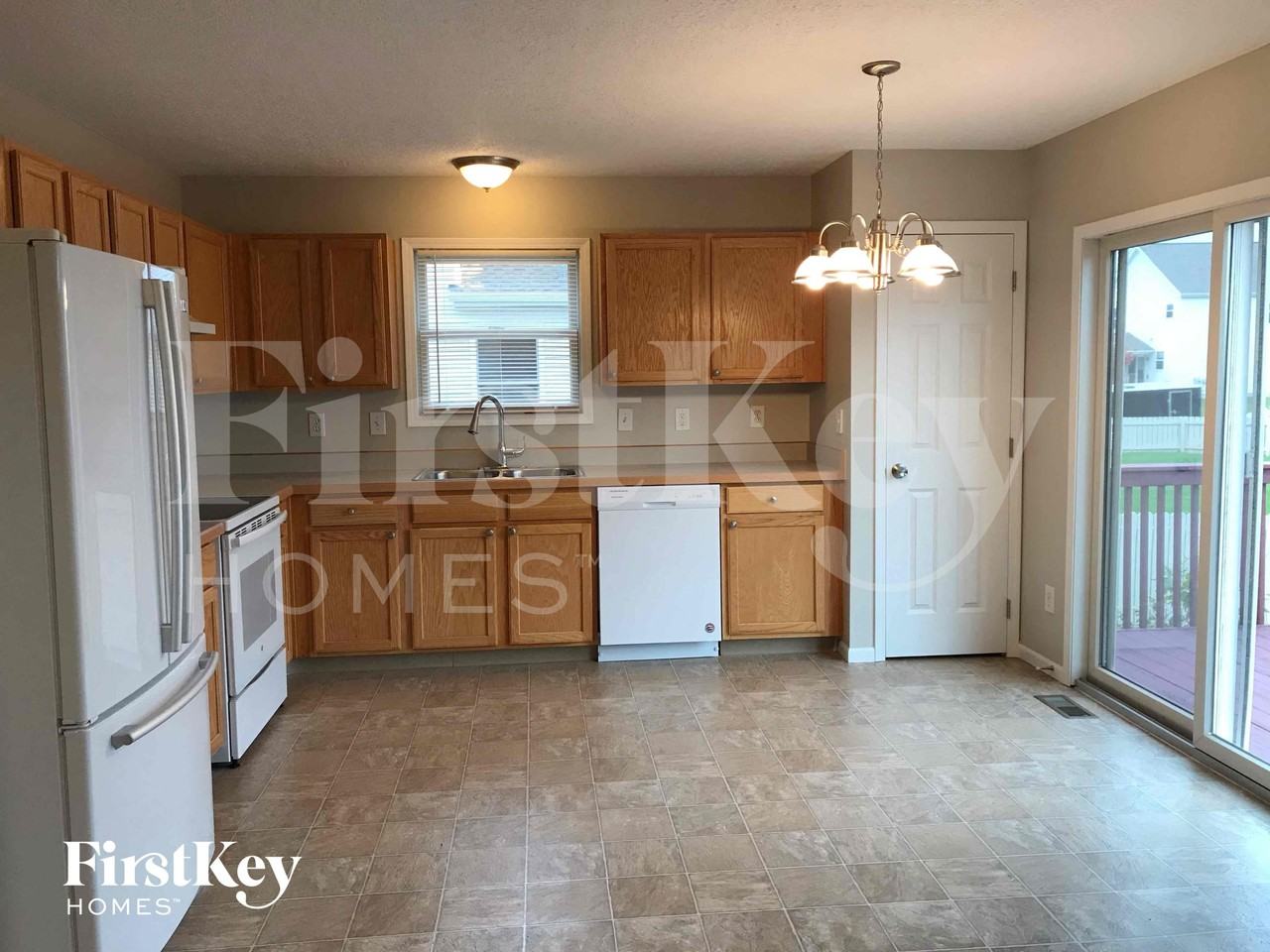 1504 E Quail Run Dr - Photo 3 of 10