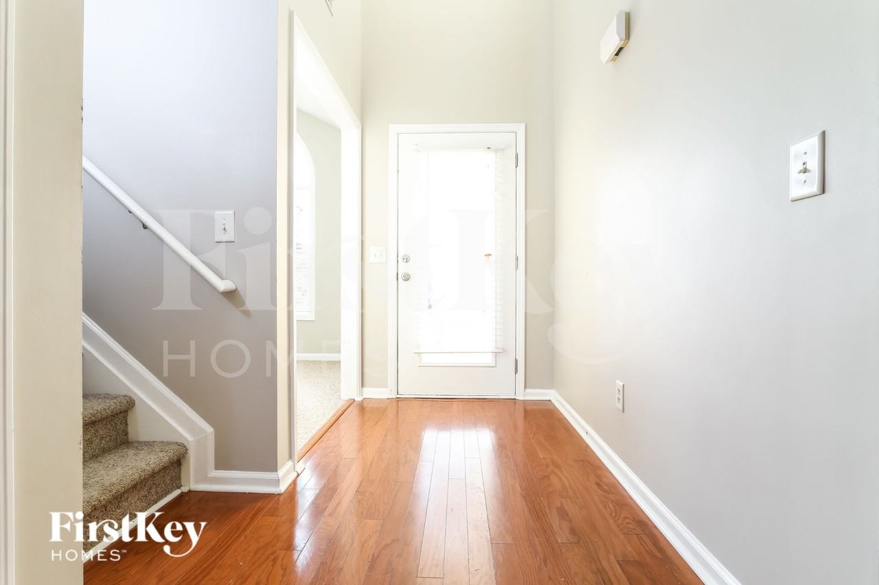 150 Kentshire Pl - Photo 2 of 15