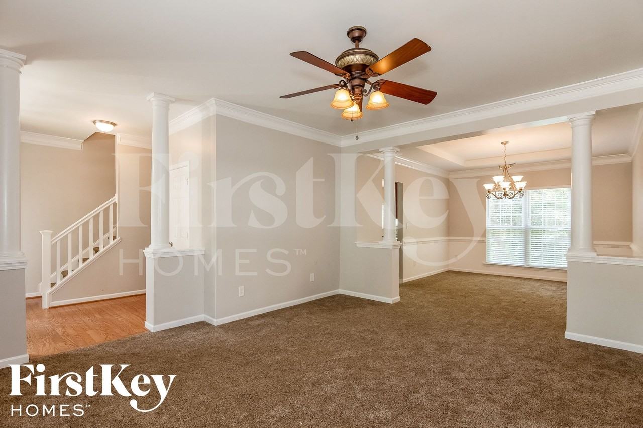10634 Quarrier Dr - Photo 7 of 15
