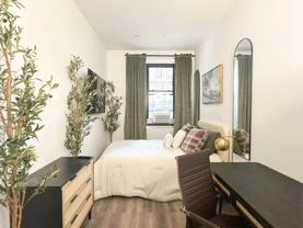 Private Bedroom in 5 Bedroom/2 Bathroom Home - Photo 1 of 1