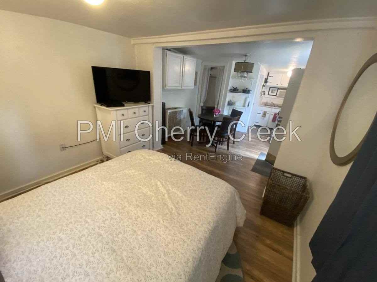 1726 N Franklin St #B - Photo 7 of 13