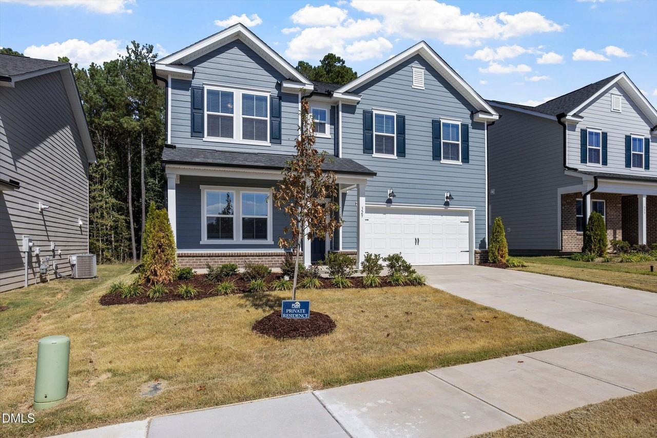 329 Providence Springs Ln - Photo 3 of 43