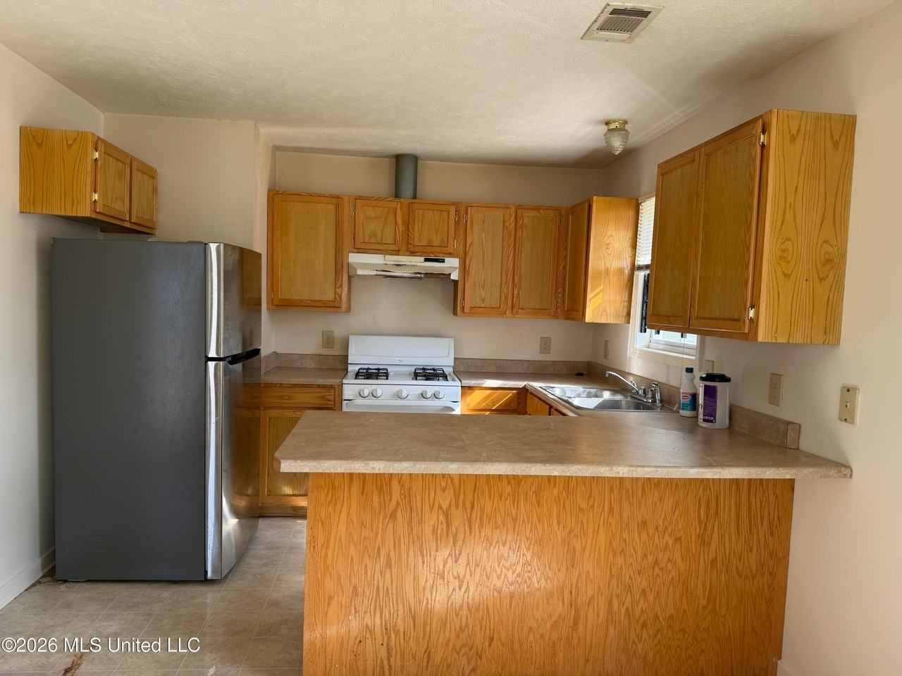 526 W Porter St - Photo 5 of 18