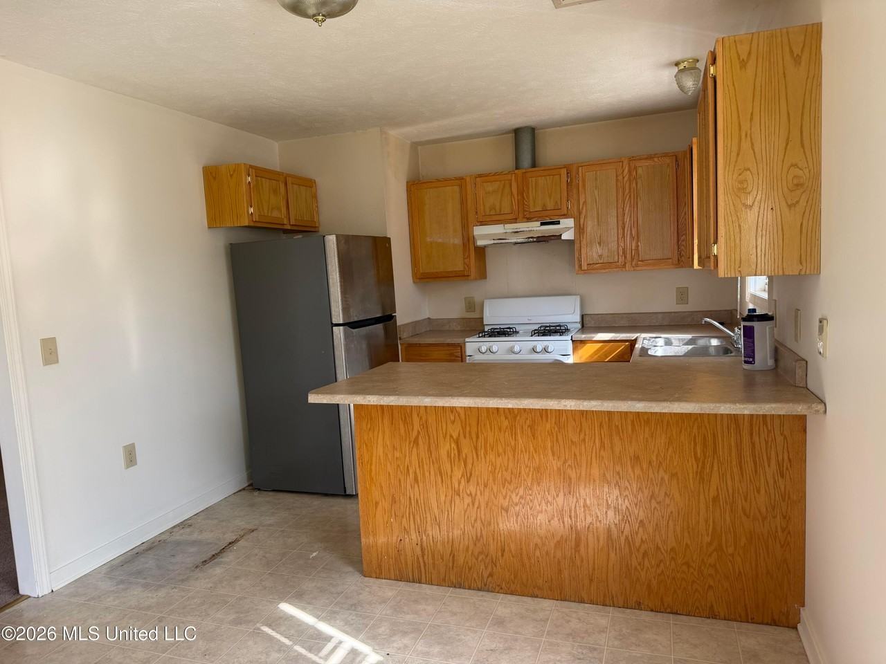 526 W Porter St - Photo 6 of 18
