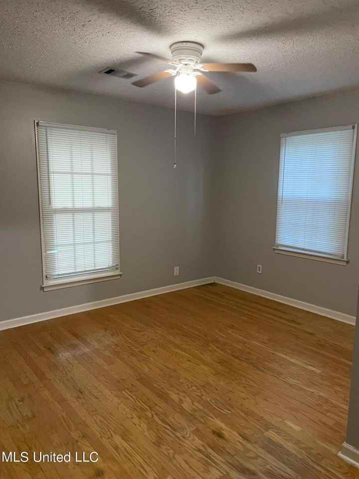 1335 Mcingvale Rd - Photo 7 of 16