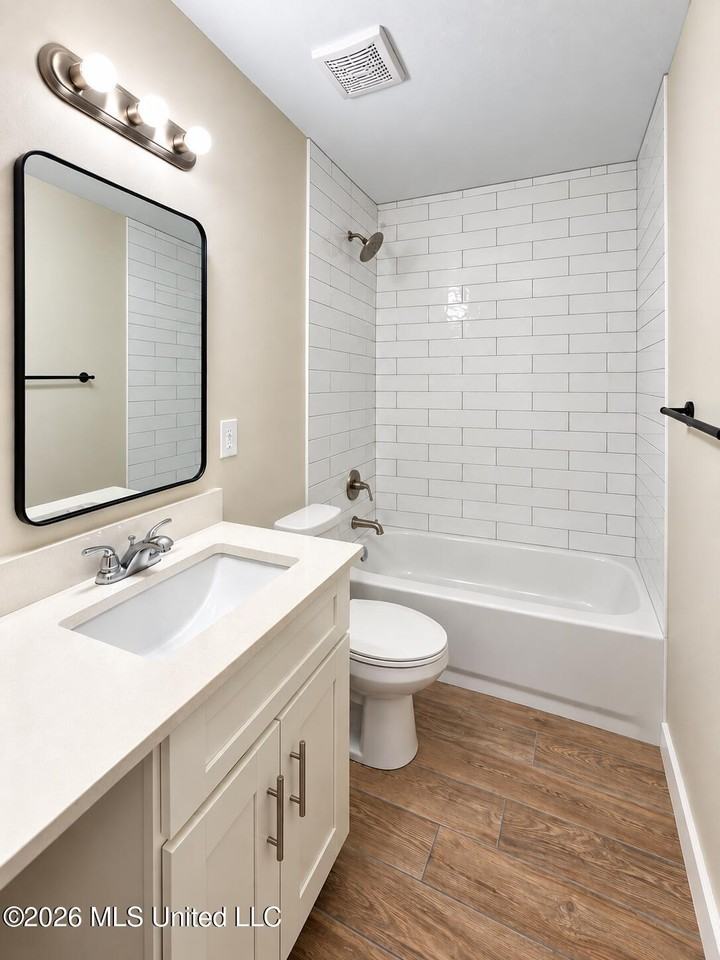 2208 22nd St - Photo 5 of 5
