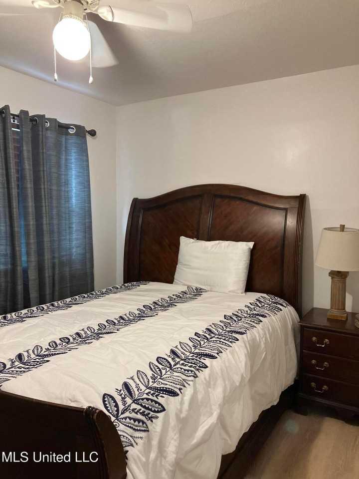 9200 Ocean Springs Rd - Photo 5 of 12